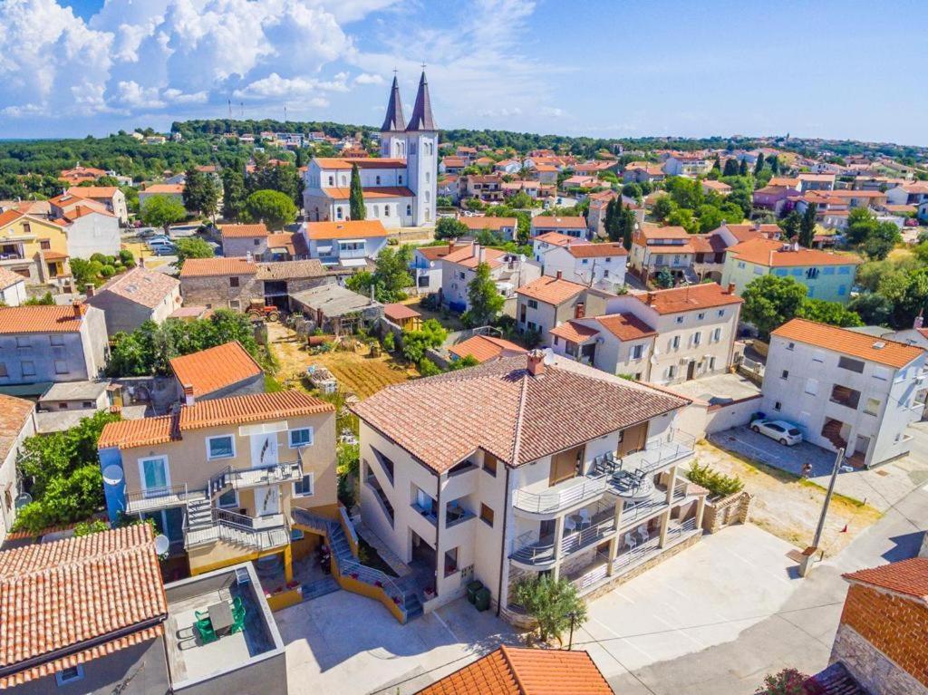 Medulinka Apartments Екстер'єр фото