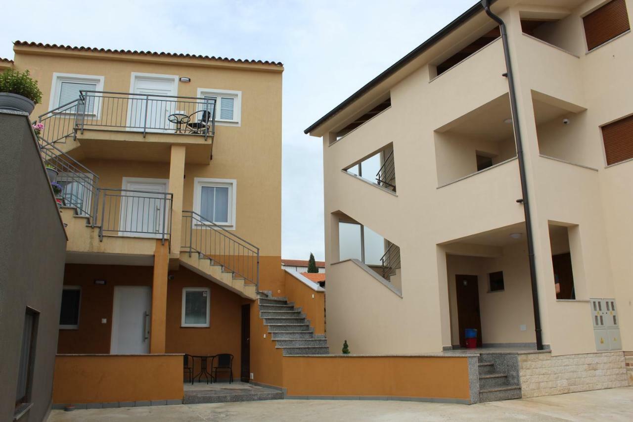 Medulinka Apartments Екстер'єр фото