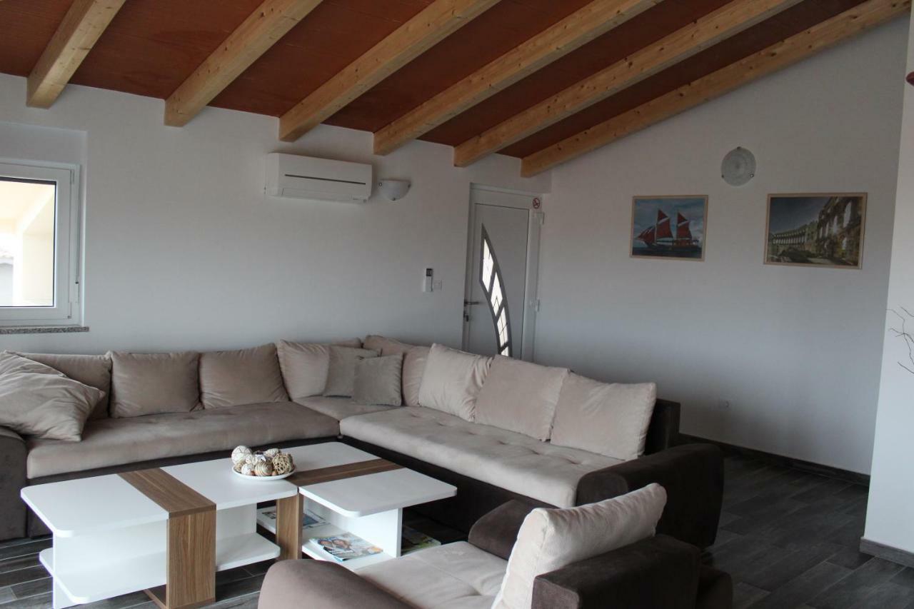 Medulinka Apartments Екстер'єр фото
